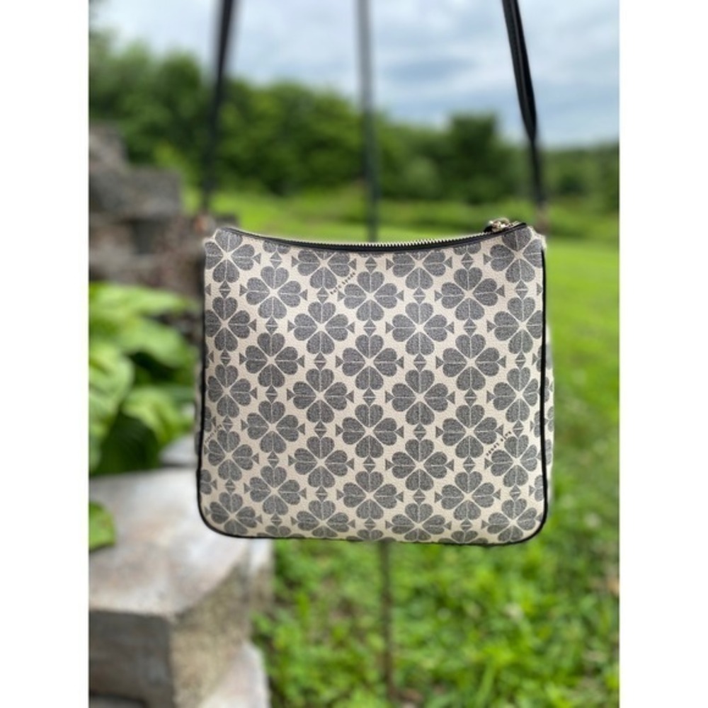 Kate Spade Spade Flower Jacquard Large Swingpack Crossbody Bag Black Cream Purse - Picture 5 of 14
